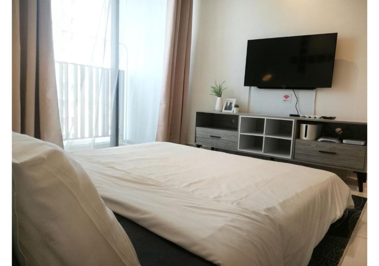 I Residence, 2 Bedroom 4-7 Pax Unit, Walking To Theme N Water Park & Shopping Mall Apartment